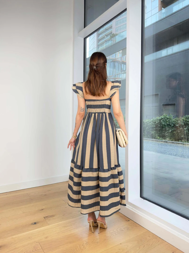 Q130 New 2024 European Summer Chic Sweet Slim Waist Spaghetti Strap  Midi Dress