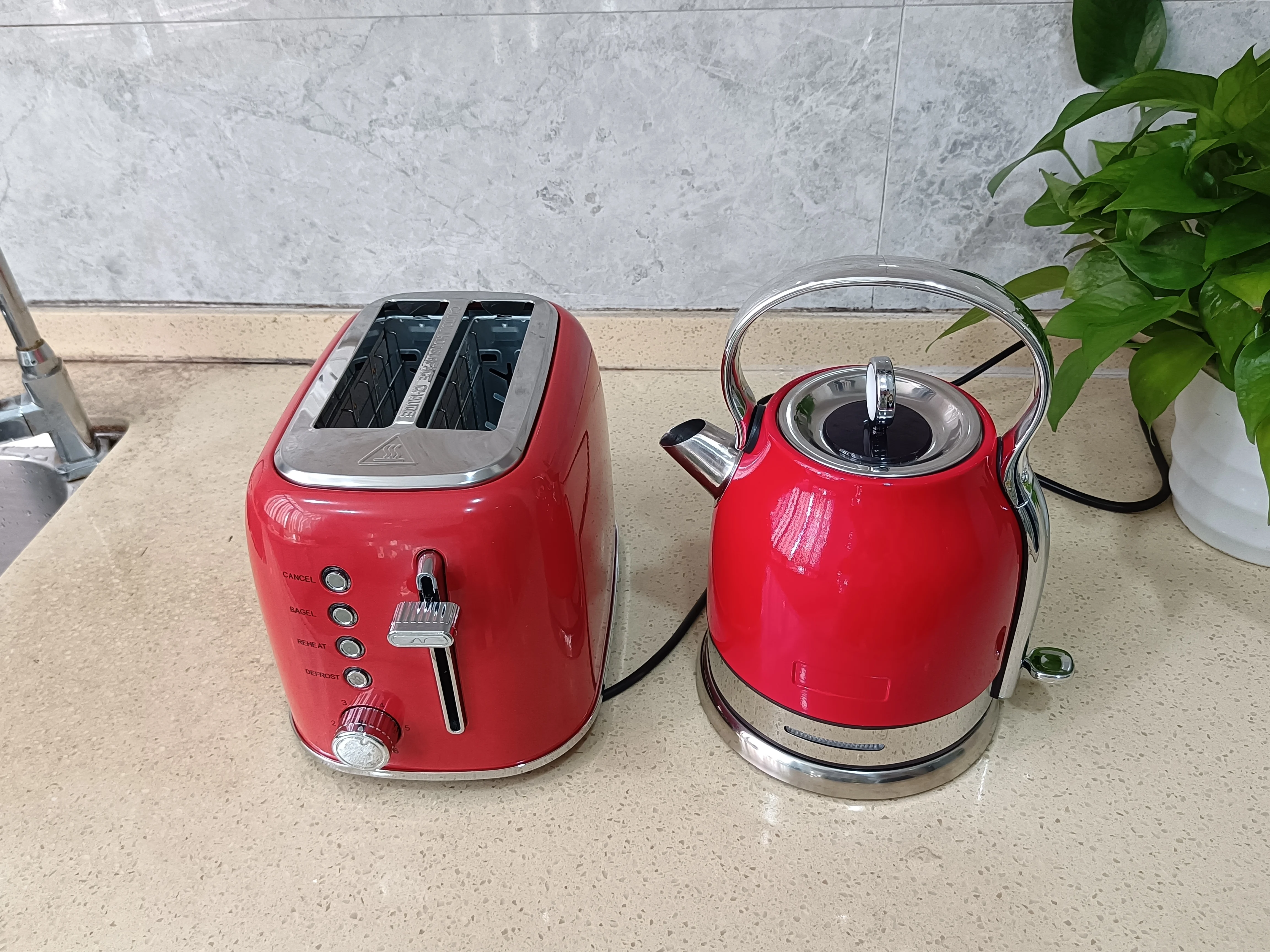 Home Use Modern Retro Style Electric Breakfast Machine Stainless Steel 2 Slices Toaster 1.3L Electric Kettle Breakfast Set