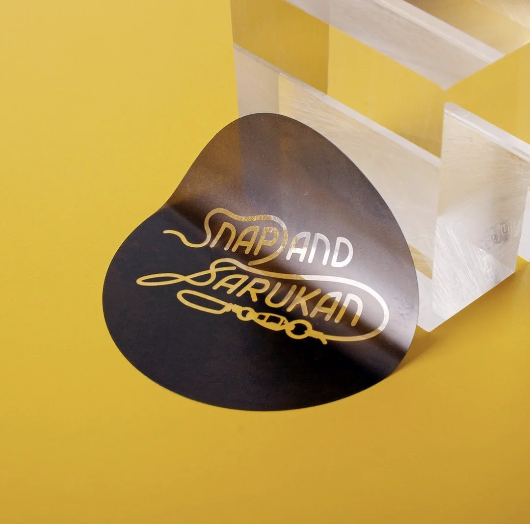 Custom logo UV Resist Printing Waterproof Durable White Vinyl PVC Self-Adhesive Die Cut Customized Logo Sticker Custom Stickers