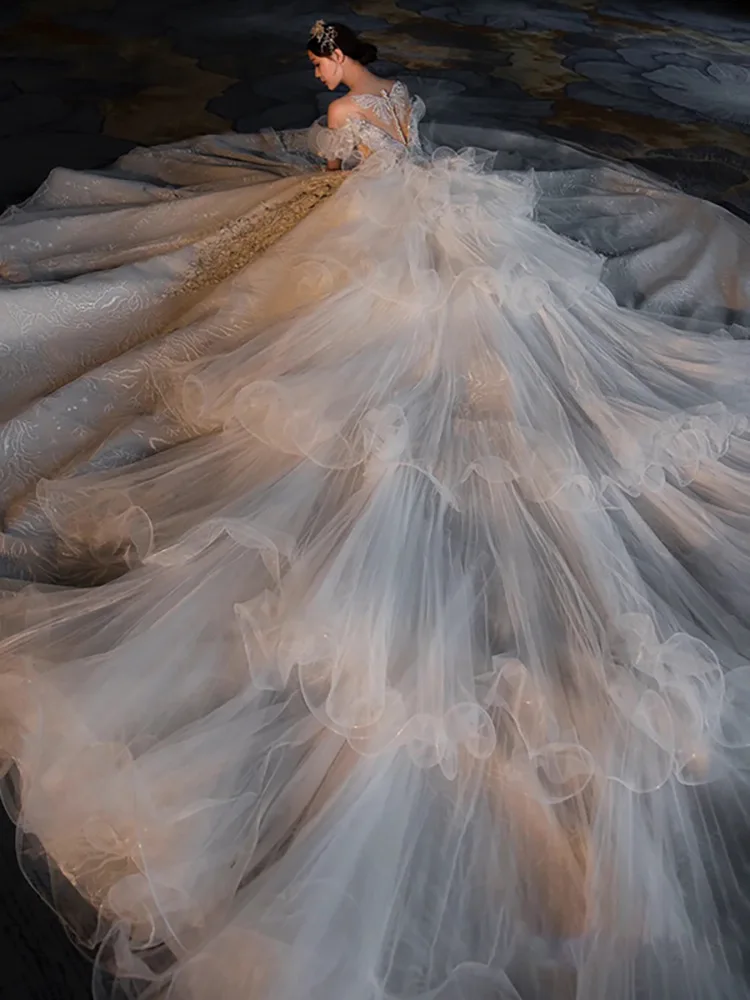 White French light wedding dress 2021 new bride princess super fairy luxury palace style high-end large tail wedding dress