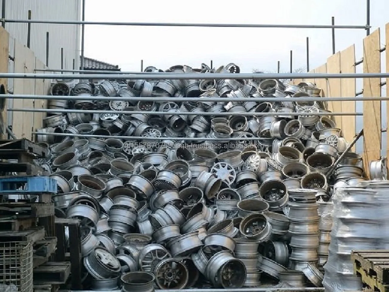 Колесный лом для продажи, колесный лом из алюминиевого сплава 99.9%, голландское происхождение, чистый алюминиевый класс AAA, алюминиевый колесный лом