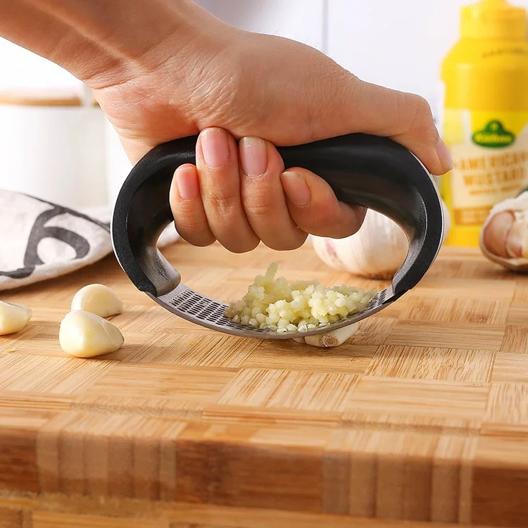 Portable Easy Clean Kitchen Gadgets Tool Rocker Stainless Steel Ginger Crusher Mincer Peeler Squeezer Masher