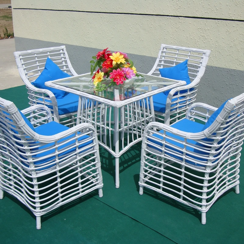 Special Design Outdoor Artificial Rattan Furniture Patio Chair Table Set