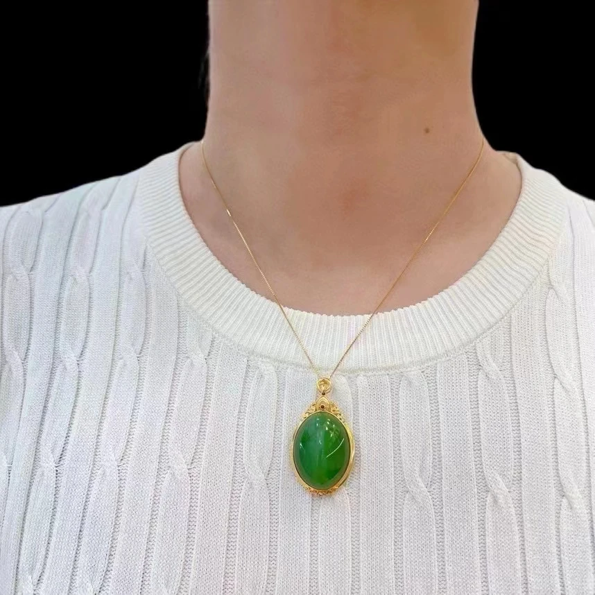 MEDBOO Fine Jewelry Factory Real 18k White Gold Egg Jewellery Classic Spinach Green Nephrite Hetian Jasper Jade Pendant.