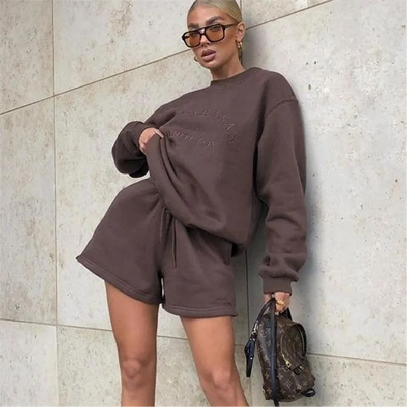 
Brown Pullover Sweatshirt Jogger Shorts Set Crewneck Sweatshirts Wholesale Sweat Shorts Set Loungewear Women Two Pieces Sets 