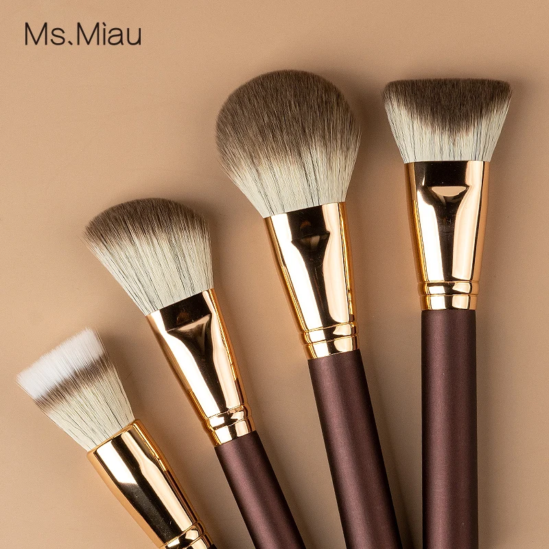 2024 Hot Selling Upgraded Brush Type Artificial Imitation Animal Hair Own Brand Professional Makeup Brush Wholesale for Makeup