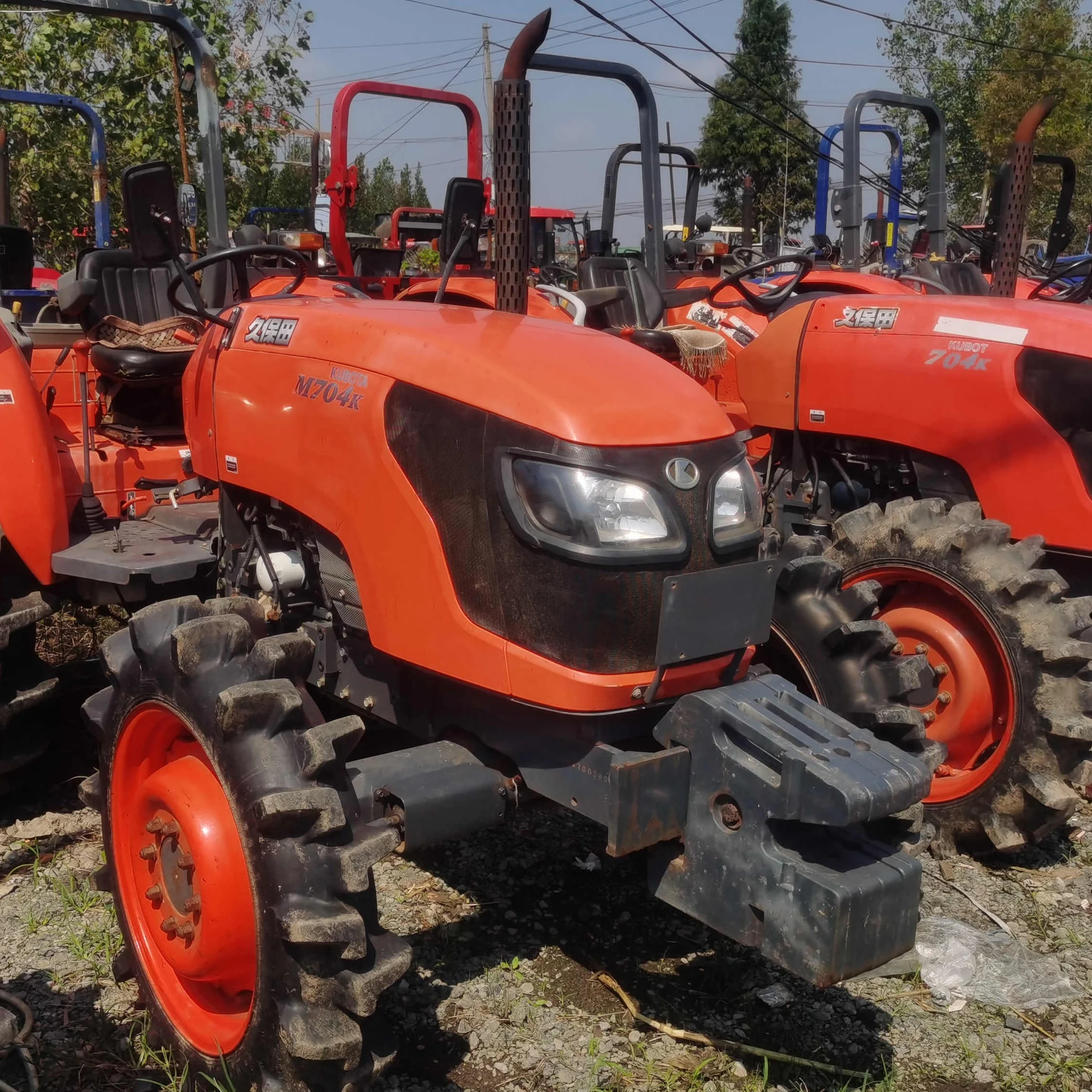 Подержанный трактор dongfeng 40HP 50HP 70HP 75HP 80HP 85HP 95HP 110HP
