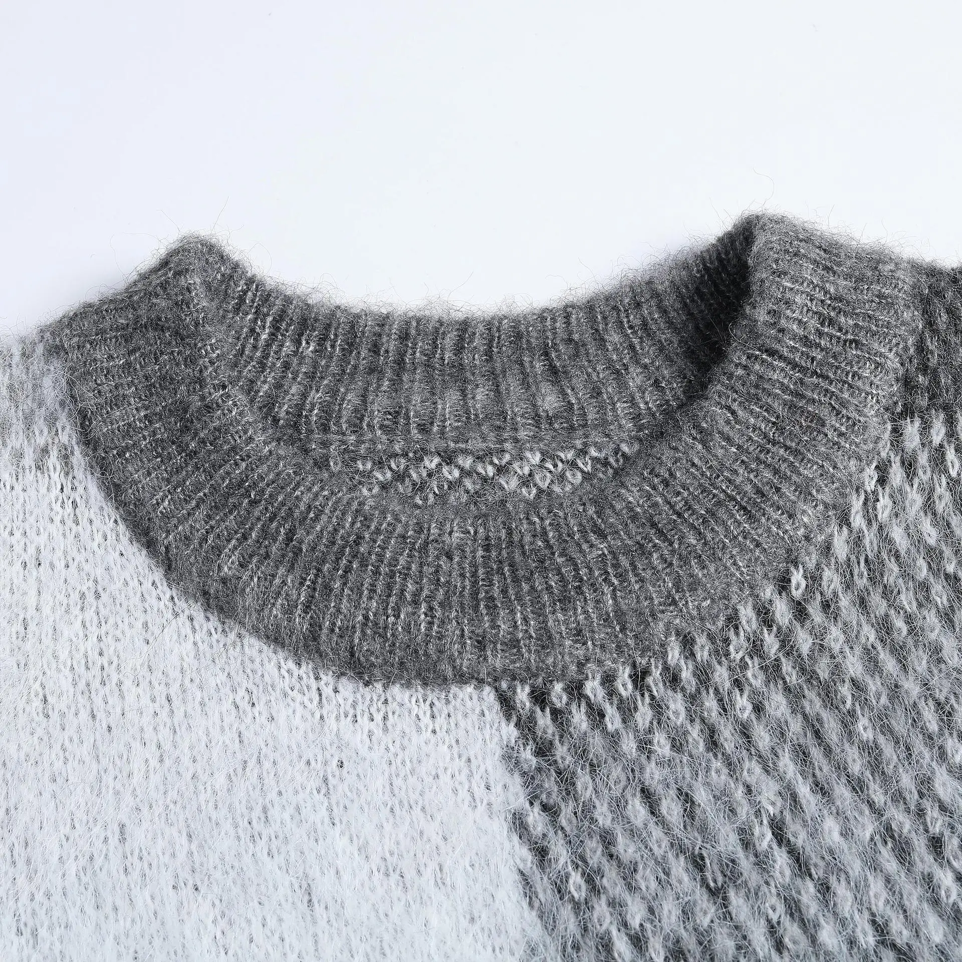 Custom New Fashion Knitted Contrast Color Custom Knitwear Mens Pullovers Plaid Mohair round neck sweater