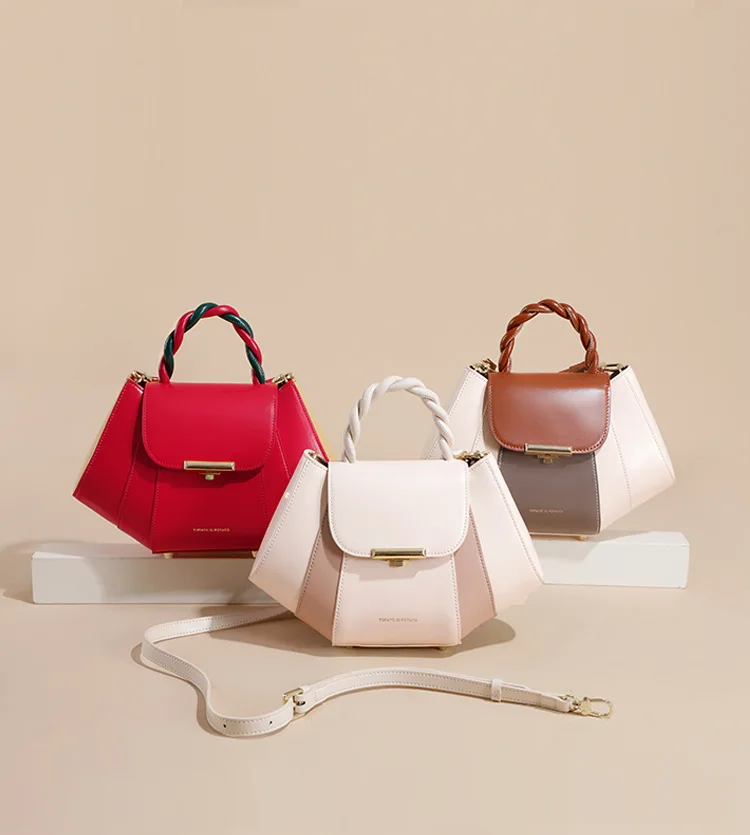 Customized New Arrivals Brand 2023 Fashion Small  Custom Crossbody  PU Leather Handbags Woman Tote Purses
