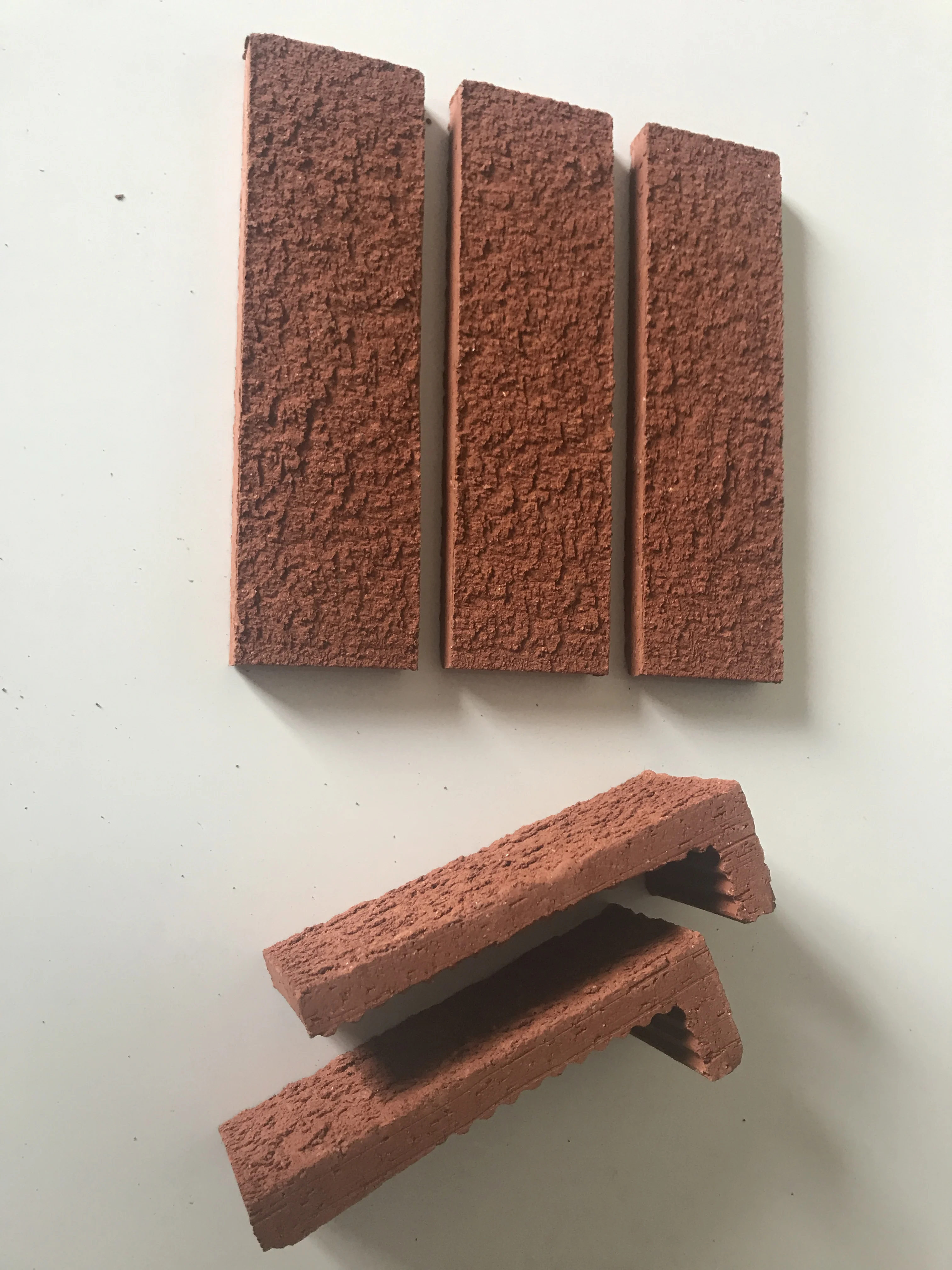 Factory directly sale red thin veneer brick for wall decoration wall cladding