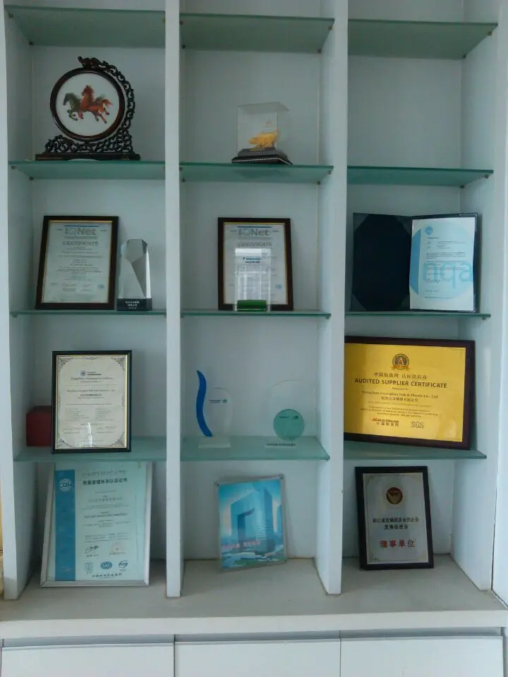 Composite Reinforced Pipe With Inner Membrane Aluminum Foil And Flame Retardant PVC Lining And Spiral Steel Wire