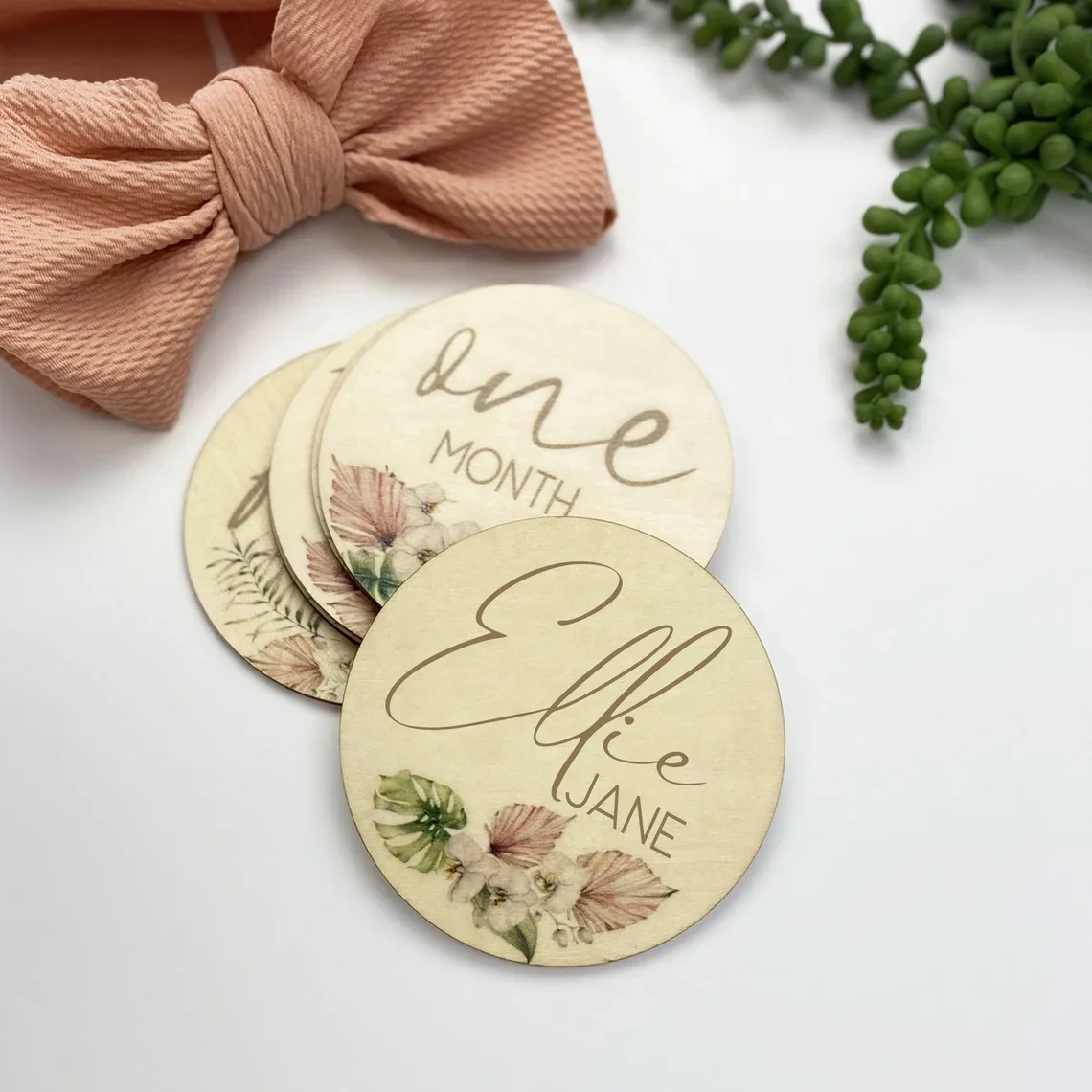 PaFu Orchid Wooden Baby Milestone Card Newborn Photography Prop Birth Announcement Baby Shower Gift