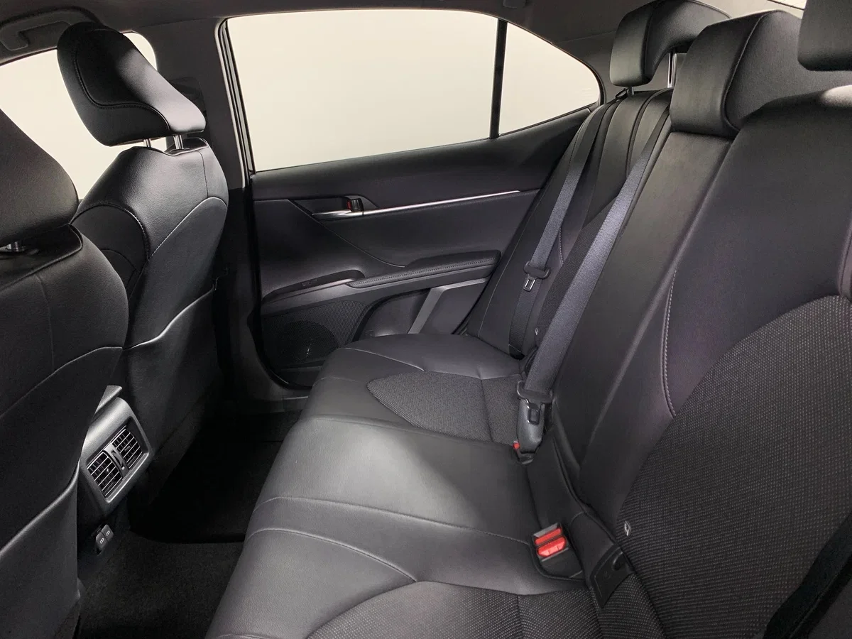 2023 новый китайский автомобиль toyota camry 2.0GVP FWD 4-дверный 5-местный бензиновый седан L4 в наличии быстрая доставка