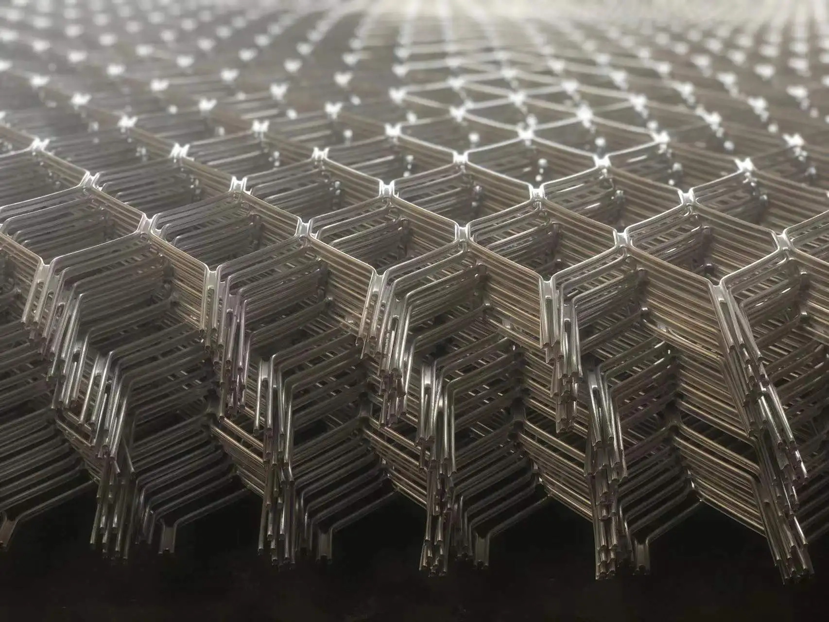 High Quality Decorative Screen Netting Diamond Hole Woven Aluminum Expanded Metal Mesh