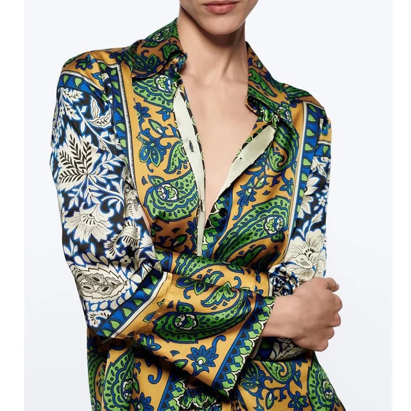 Custom printed pajamas style satin printing vertical cardigan satin trousers two sets