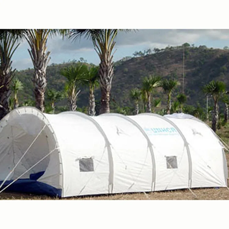 Light weight wind resistant large relief tent refugee tent