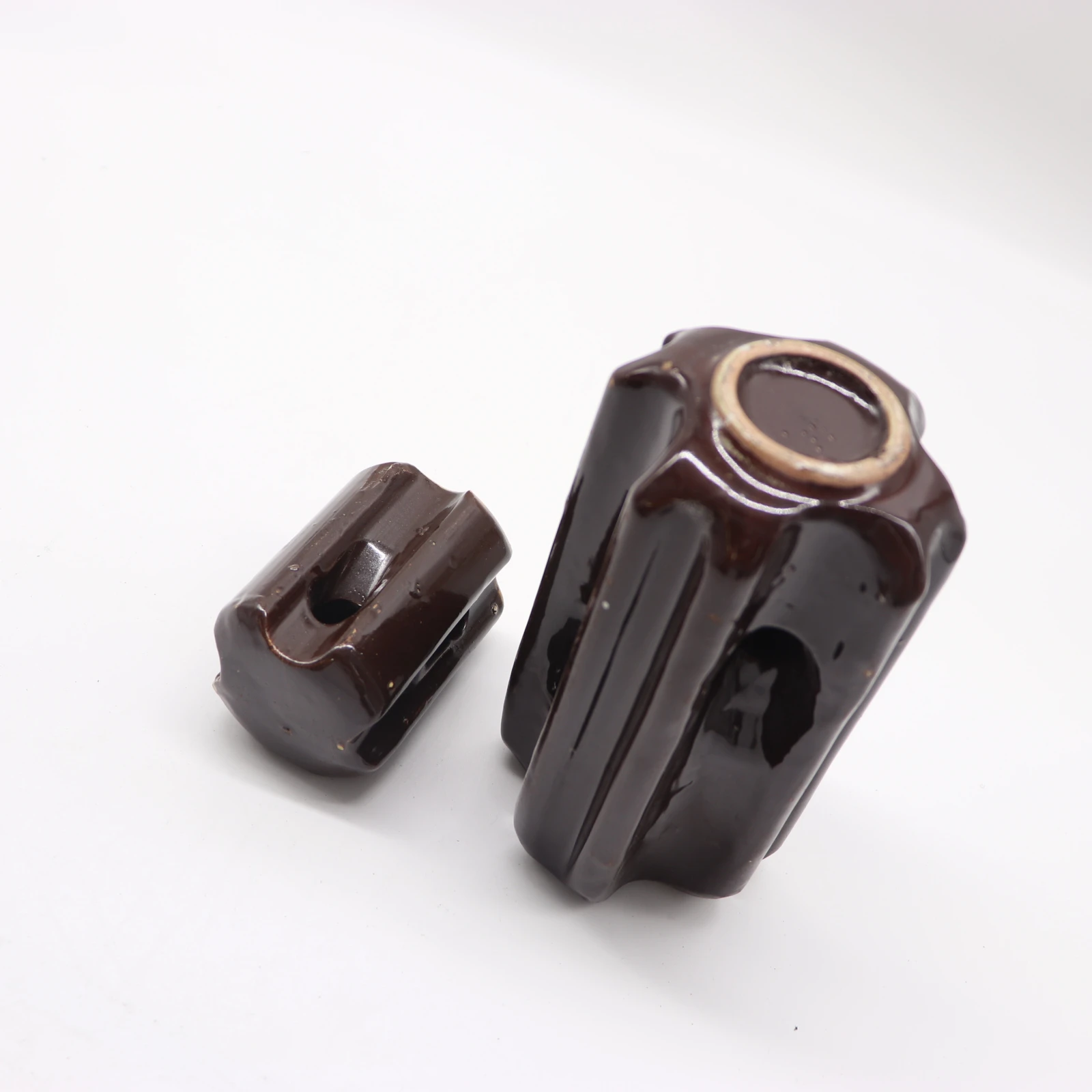 Brown color 11kV/33kV ANSI Porcelain Guy Strain Insulator / Stay Insulators / Ceramic Insulator Stay for Pole Accessories