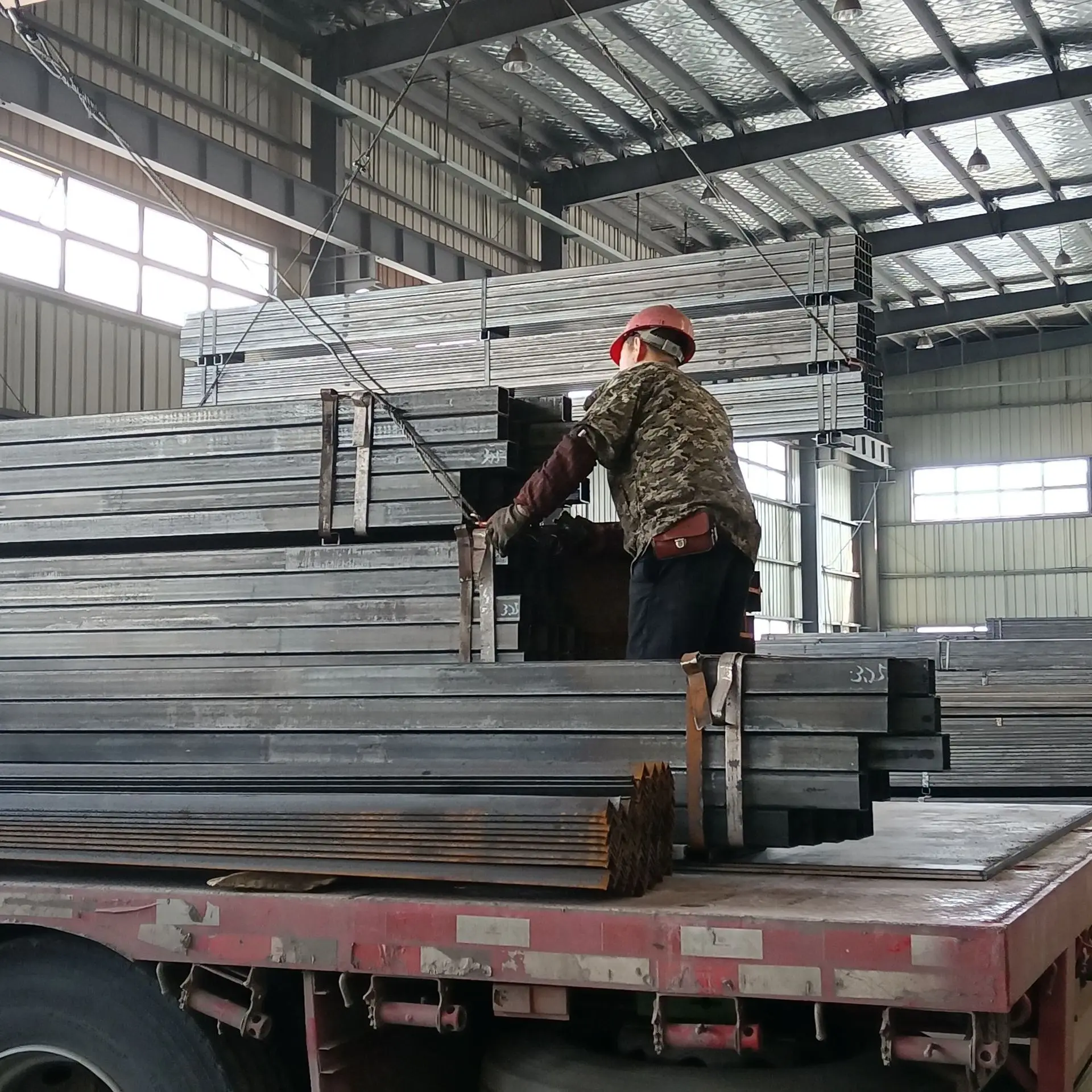 Low price 8x8 18x18 150x150 100x100 Bs 1387 ASTM A500 SHS RHS STEEL Hollow Section galvanized steel square tube