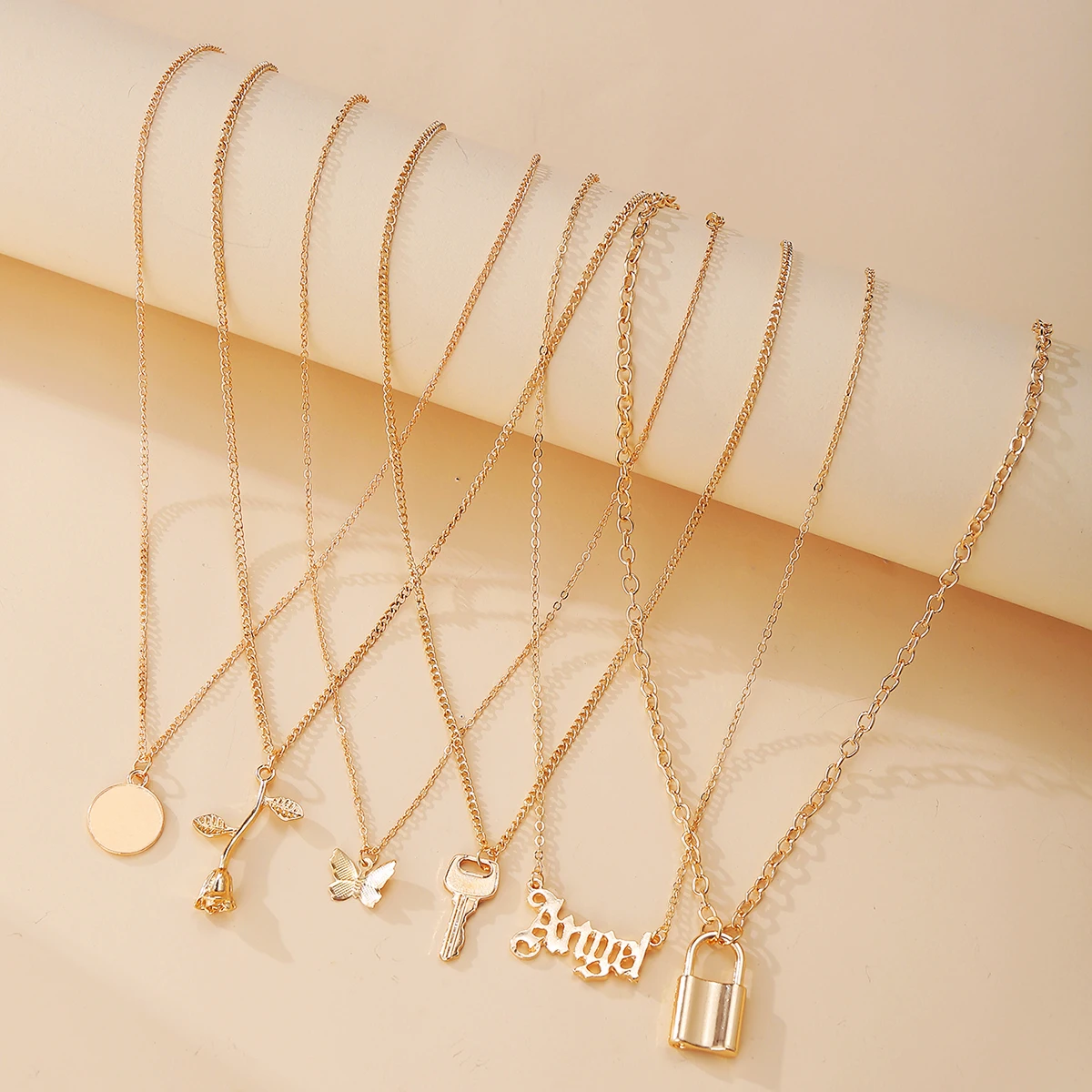 
Women Personalized Long Necklaces Gold Necklace Lock Rose Butterfly Pendant Flower Jewelry for Girl Teen Women Wife 