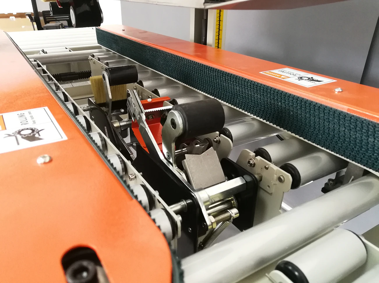 SmartF05 Semi-automatic I-shaped Sealing Machine continuous sealer Carton Sealer