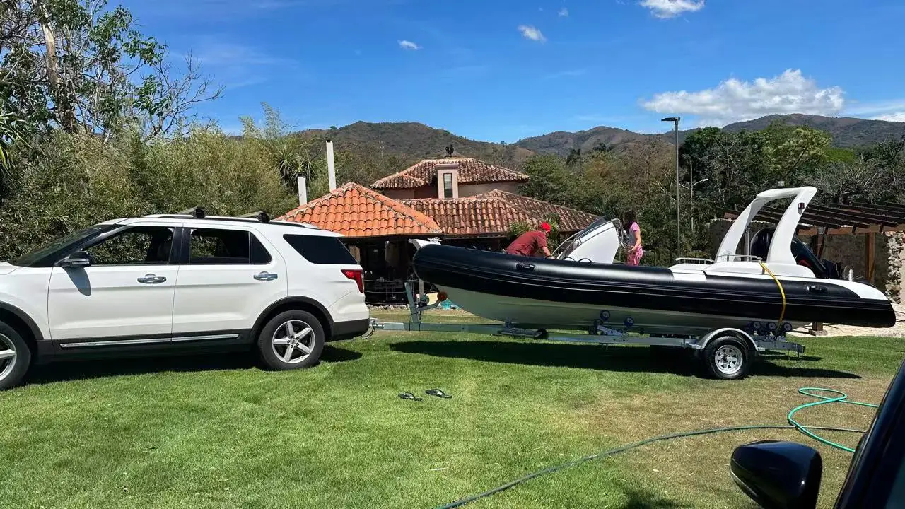 17ft fishing boat semi rigid deep v hull yachts boat ship rib boat 550 hypalon