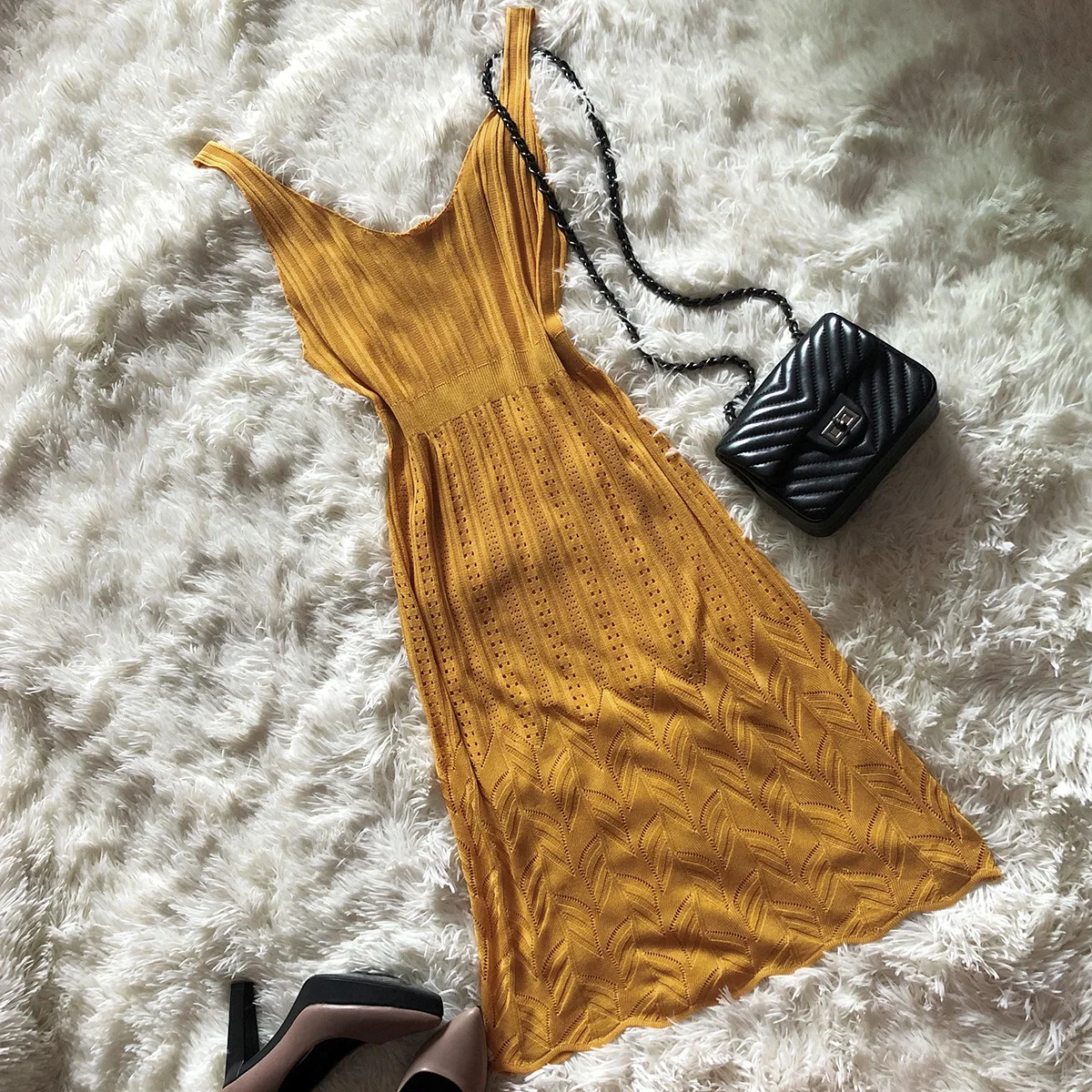 Женское трикотажное платье в европейском и американском стиле с высокой талией лямкой на шее весна-лето