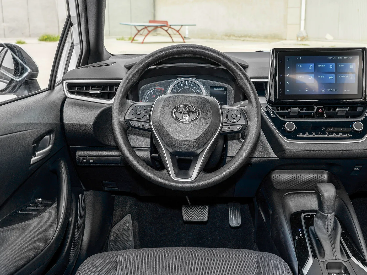 Хорошие дешевые подержанные автомобили levin TOYOTA 2021 2022 TNGA 1.5L CVT бензиновый седан газовые из Китая toyota