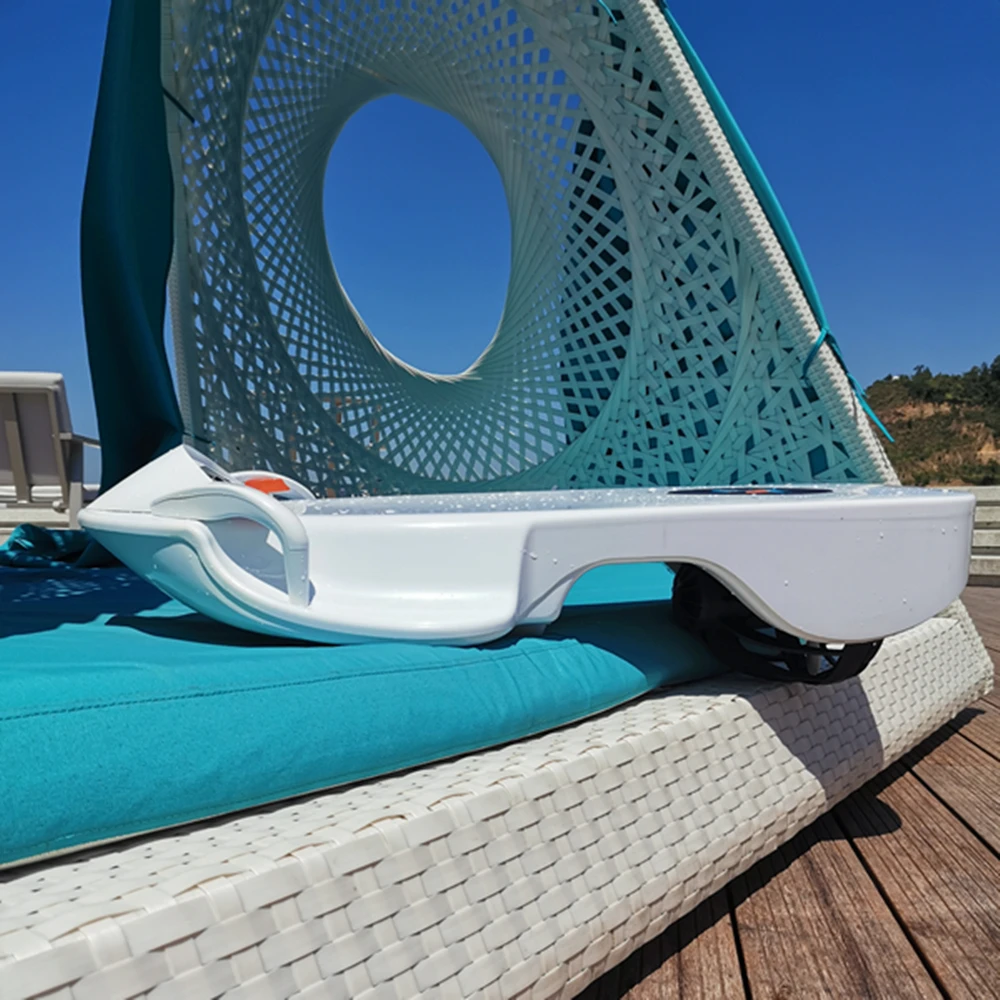 2023 15KM/H Max Speed Customized Electric Surfing Body Board Electric Sea Scooter Battery 36v China Water Scooter Prices