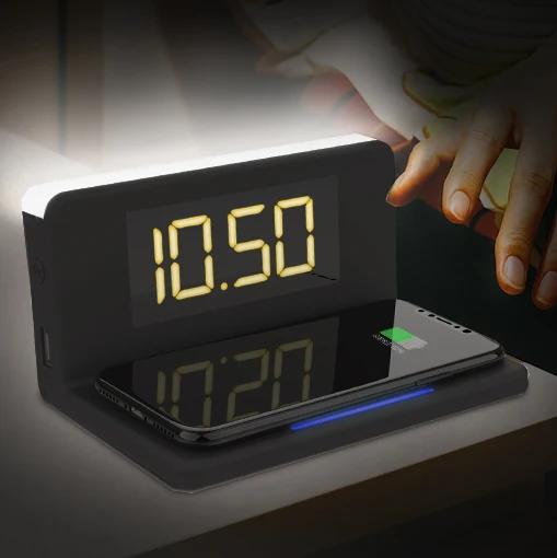 New Product Ideas 2021 10w Alarm Clock Cell Mobile Phone 4 in 1 3 in 1 Fast Qi Wireless Charger Lamp Charger Station Stand