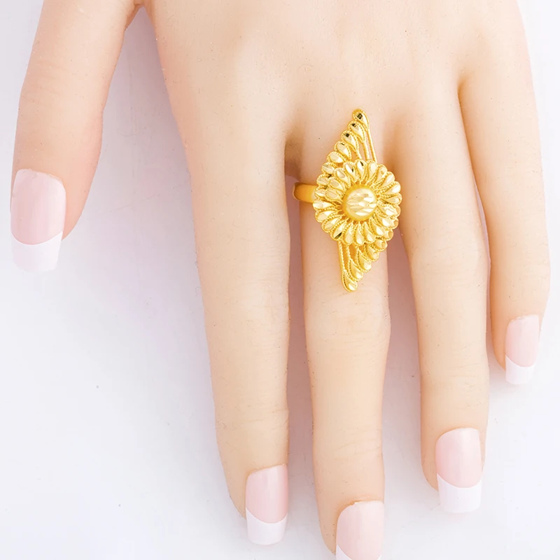 Hongyu Fine Jewellery Dubai 24K Gold Plating Copper Flower Ring Fashion Wedding Engagement Gold Finger Ring Design for Women R60