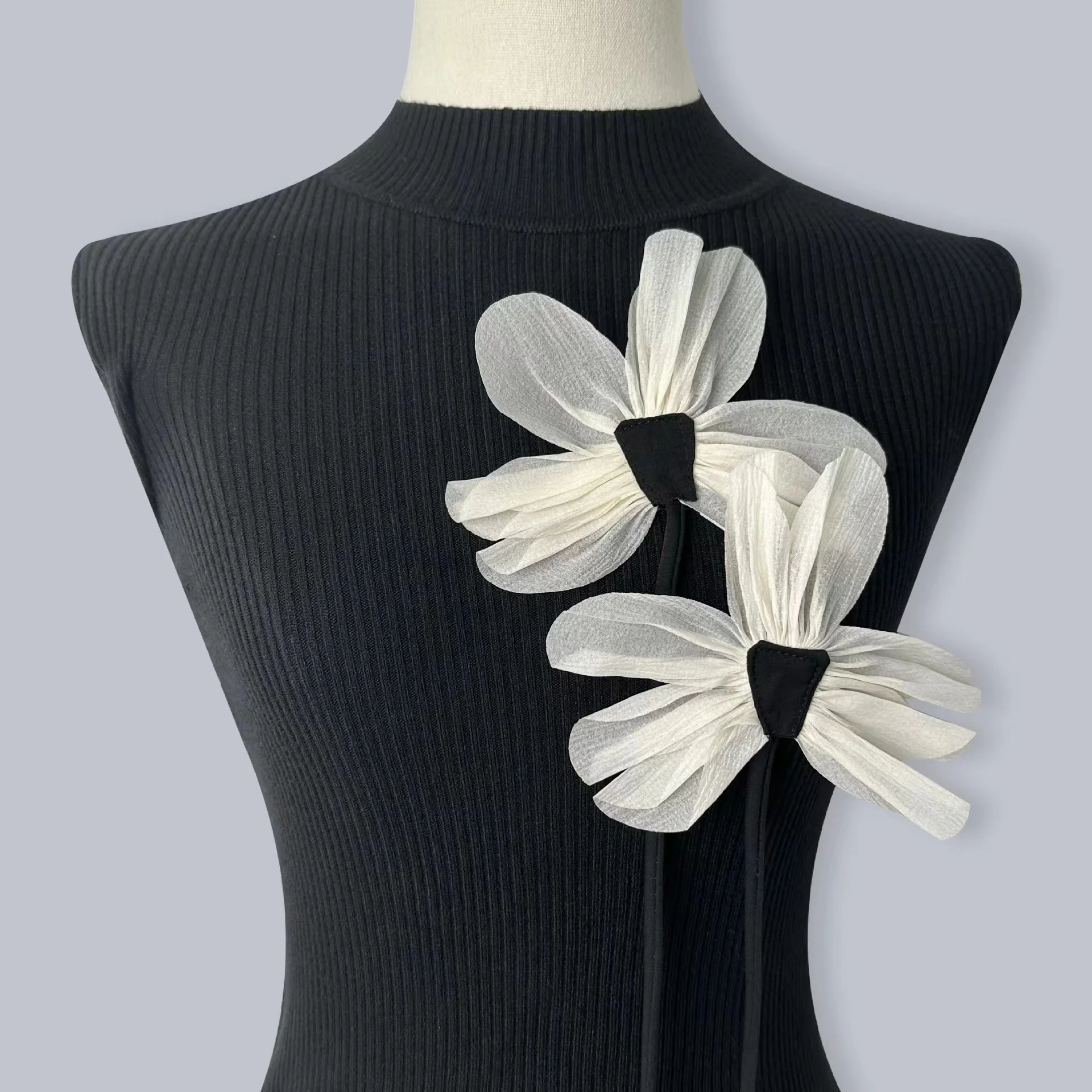 SHANGJIN Fashion new arrival pleated flower 3d big flower embellishment luxury brooch 3d flower for dress