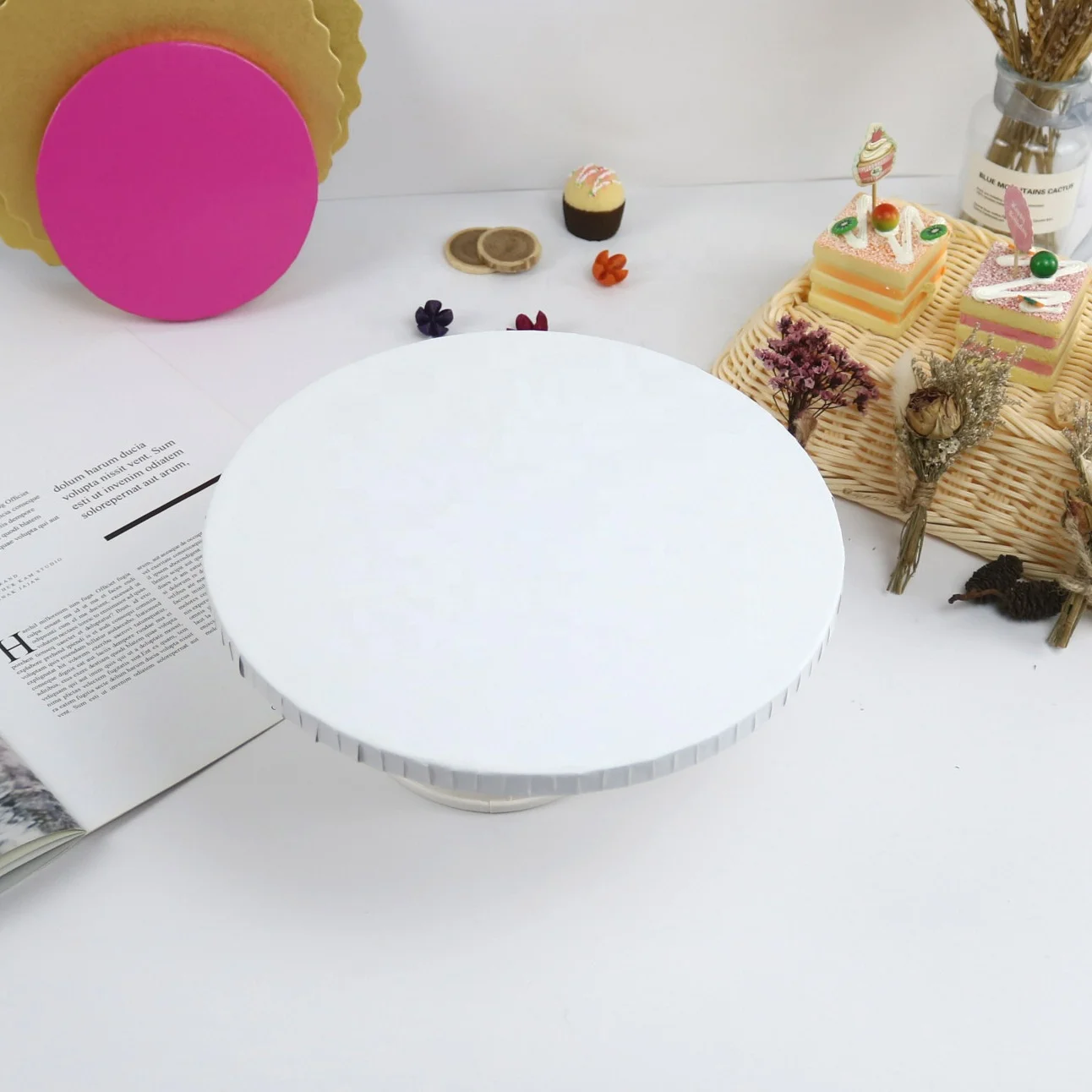 Оптовая цена высококачественные круглые бумажные доски для торта с узором барабан белого