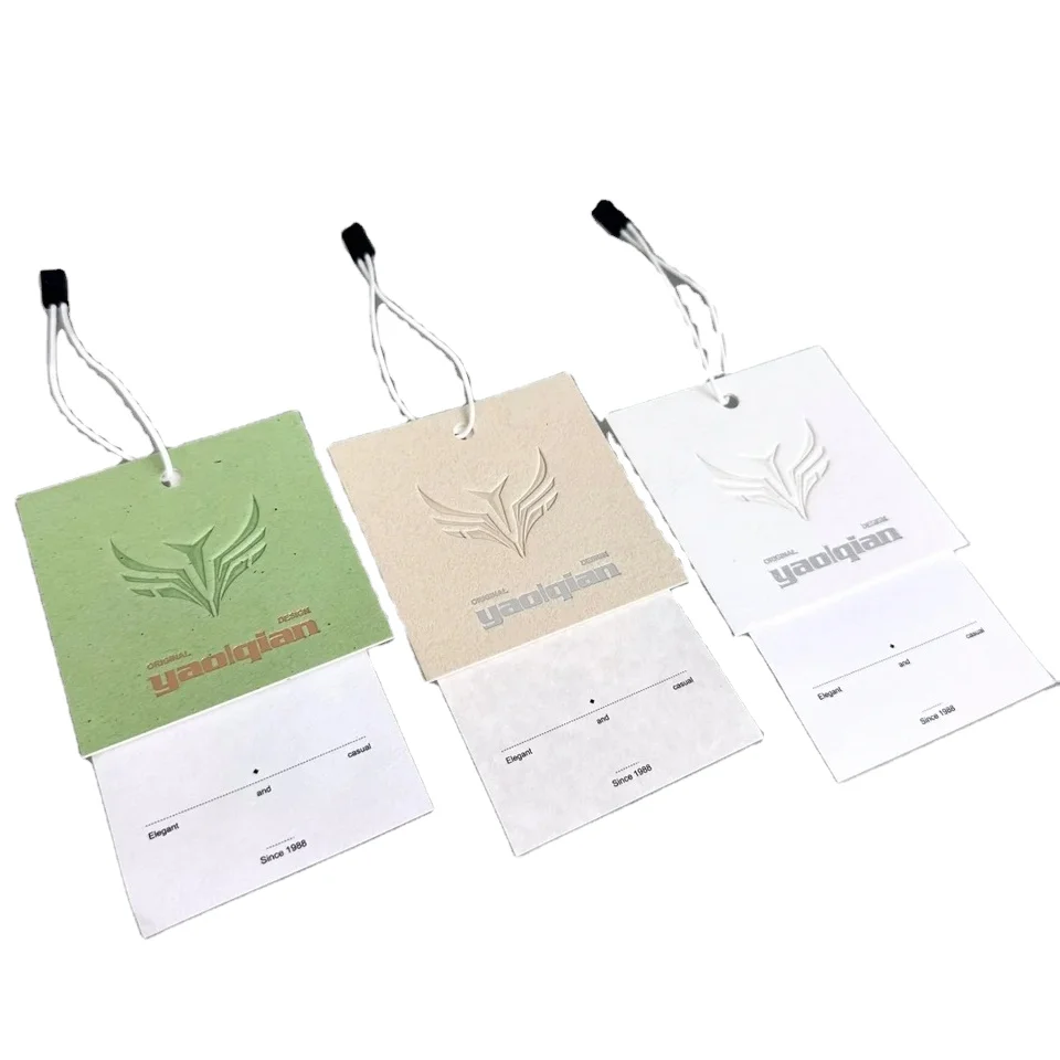 Высококачественная матовая картонная переработанная бирка для одежды бумажная с тиснением логотипа Висячие бирки бесплатной веревкой