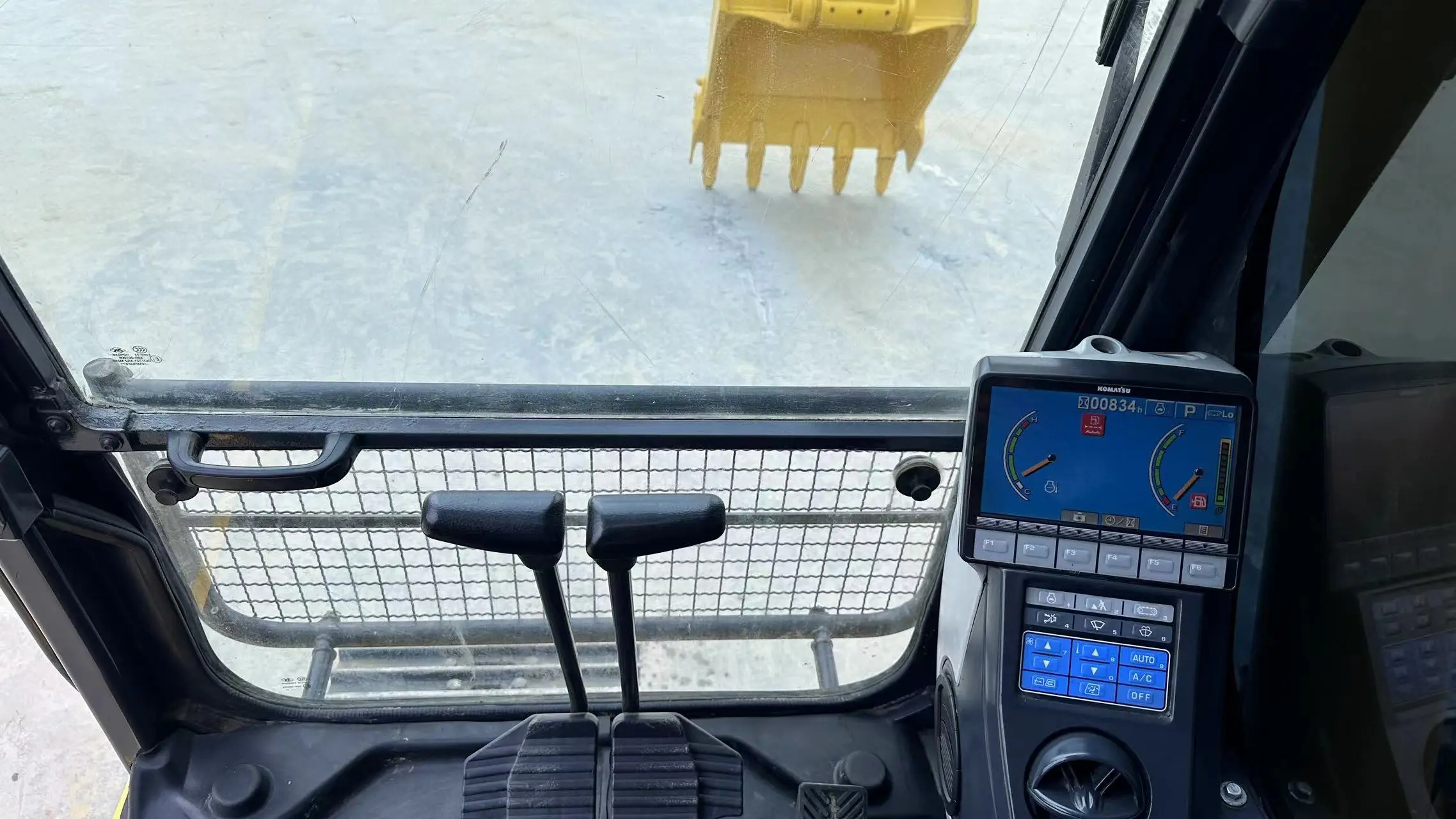 Hot Sale Used Komatsu PC200-8 Mini Crawler Excavator Cheap Price Original Japan KUBOTA Engine for Sale