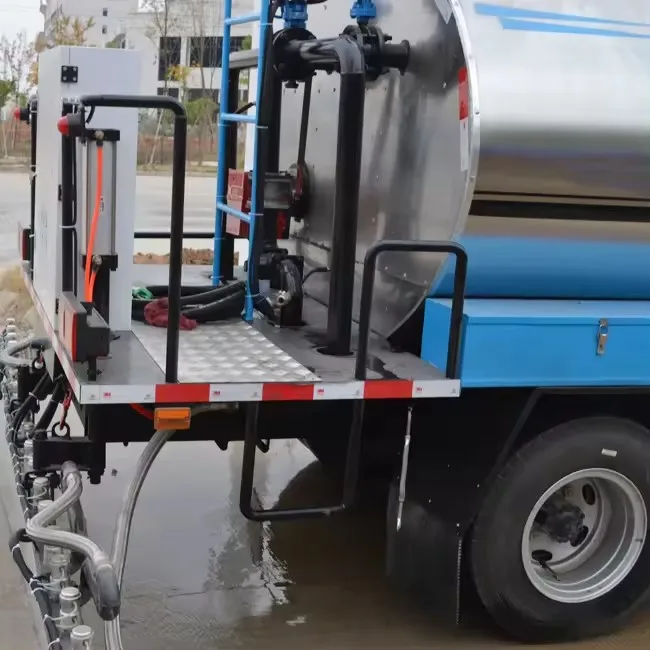 road construction machine 130 gallons 6.5 hp emulsified asphalt sprayer car
