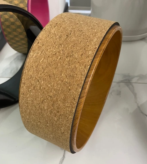 Umicca Eco-Friendly Fitness Backbend Yoga Stretching Deep Tissue Massager Natural Cork Back Stretcher Roller Wheel