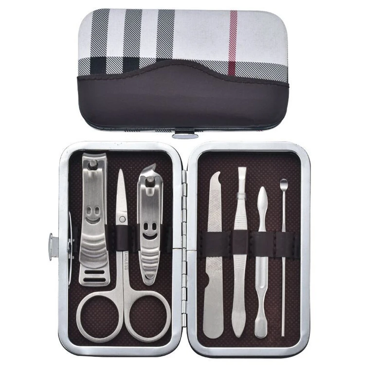 WELLFLYER Wholesale Personalized Pattern Pouch Professional 7pcs Pedicure and Manicure Beauty Set Nail Care Kit for Gift
