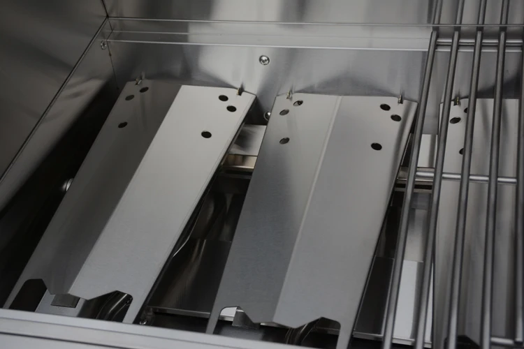 Outdoor small family camping durable Portable BBQ Folding Barbecue Stainless Steel Built in 5 Burner Gas Grill