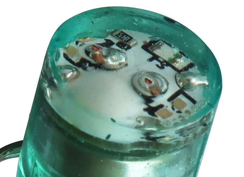 Mini Cylindrical Led Deep Drop Underwater Fishing Lure 6 Colors Fish Light Attracting Waterproof Flashing Fish Trap Light