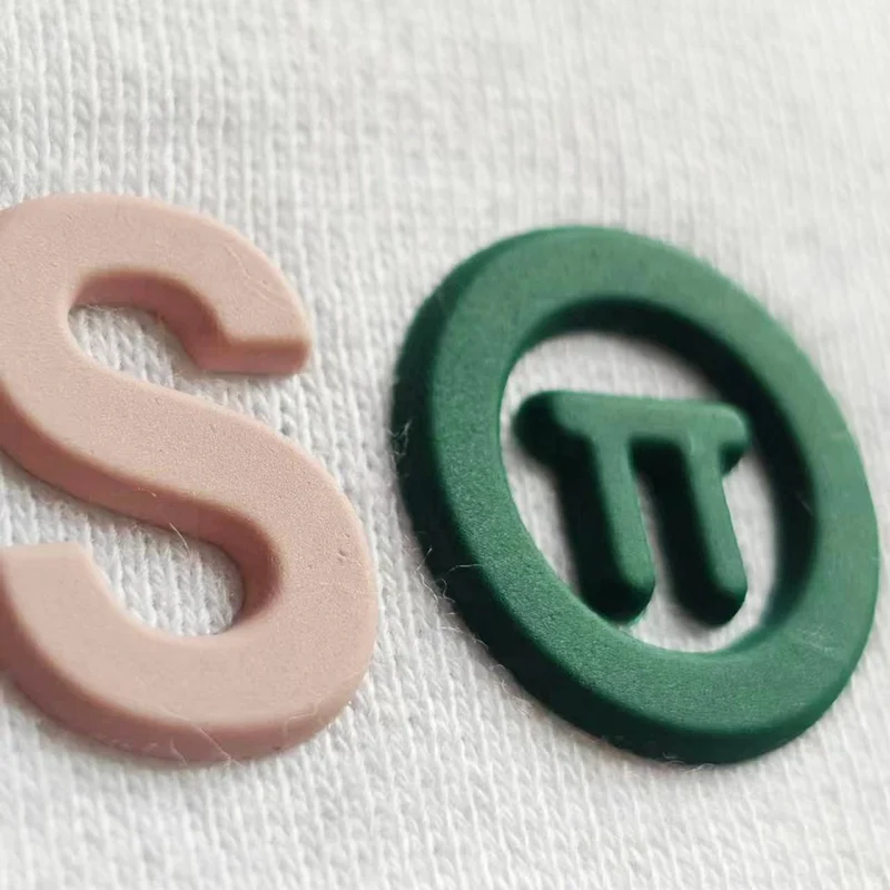 Genuine Silicone Sticker With 3m Glue Labels 3d Mold Label Flat Rubber Heat Transfer For Shirt New Fashion Tpu Care For Clothing