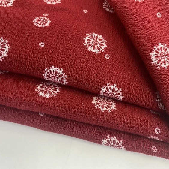 China wholesale woven crepe garment floral printed 100% Polyester crinkle fabric for dress