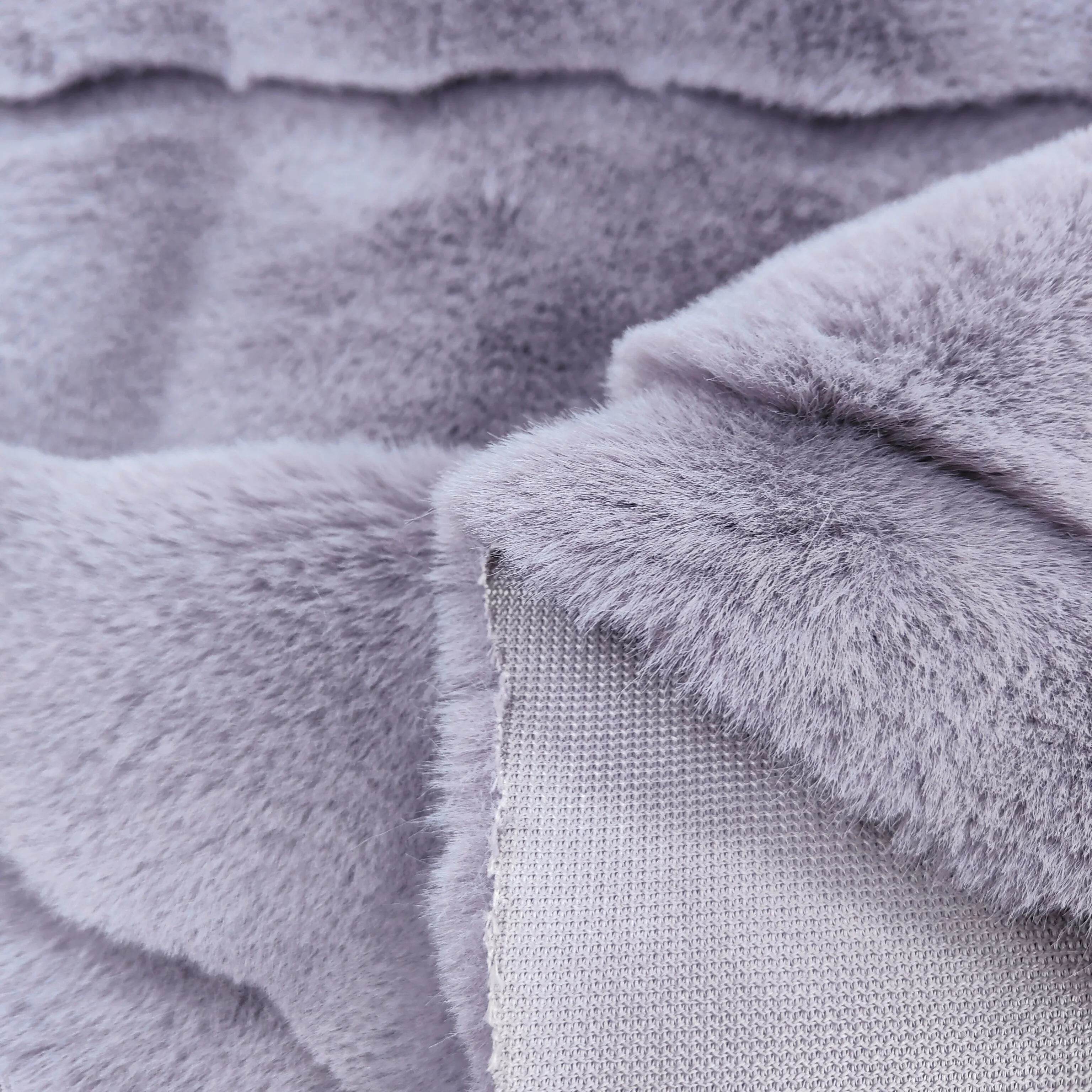 Danish Mink Polyester Wrap Knitted Fabric Faux Rabbit Fur Fabric for Garment Home Textiles