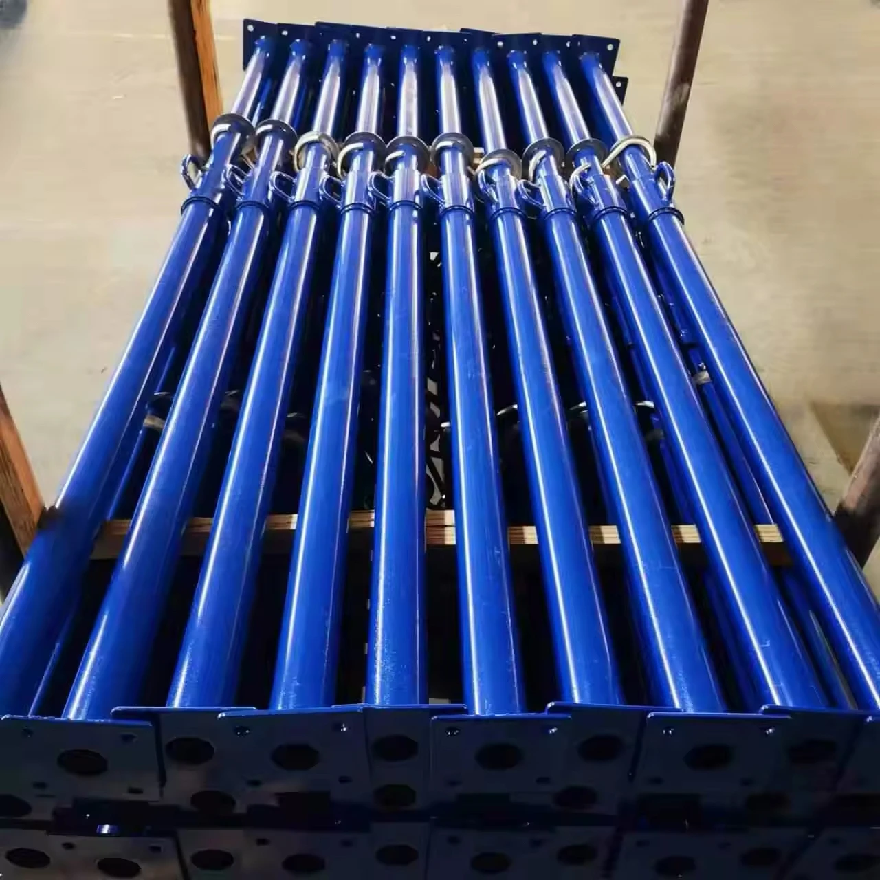 Heavy Duty Adjustable Galvanized Scaffolding Steel Shoring Props Puntal De Acero Construction