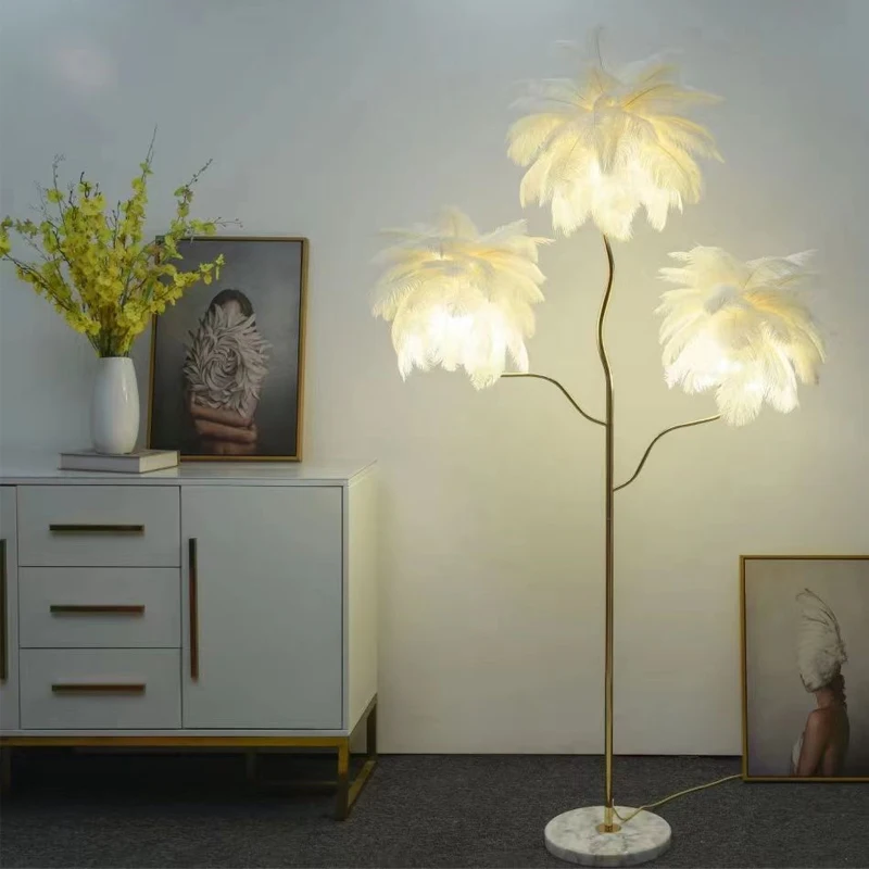 Modern Led Lighting Ostrich Feather Home Hotel Decorative Palm Tree Copper Nordic Camel Floor Stand Light Lamp