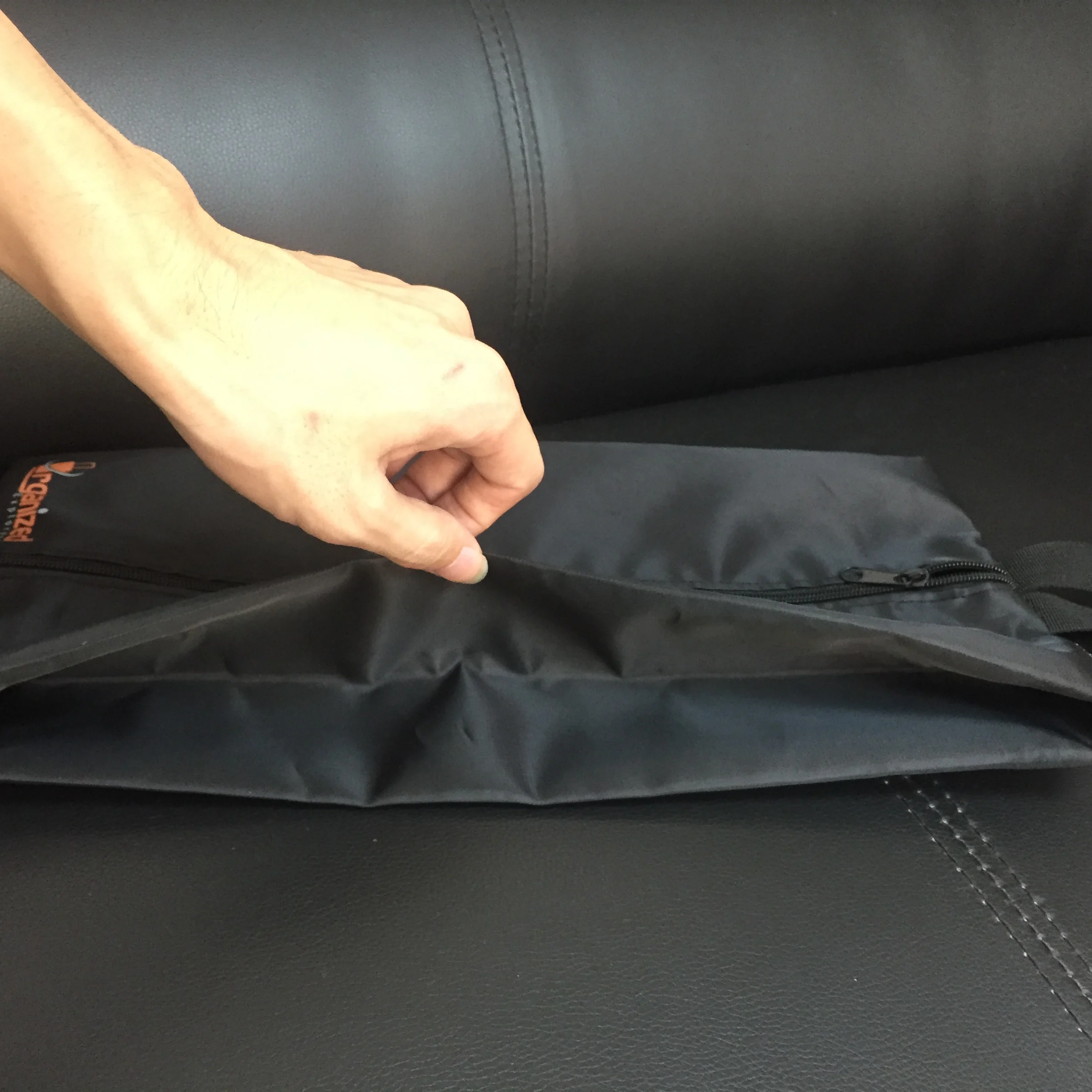 Custom Logo Reusable Foldable Shoe Storage Organizer Bag Waterproof Travel Gym Dust Bag 230 Twill Polyester Zipper Shoe Bag