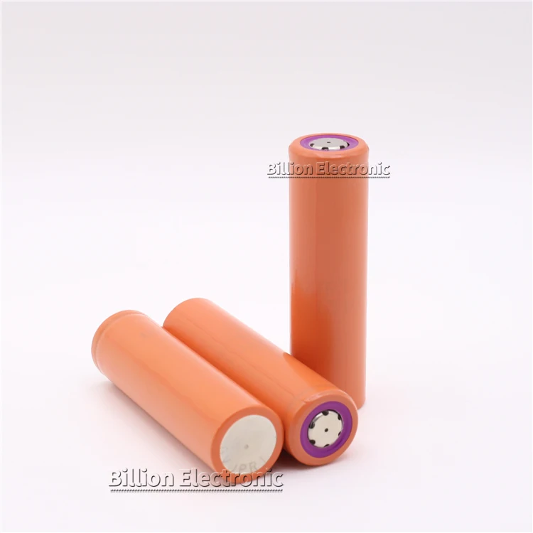 Brand New UR 18650 ZT Rechargeable Lithium Battery  3.7V Flat Top 2800mAh Lithium Li-Ion Batteries Cell