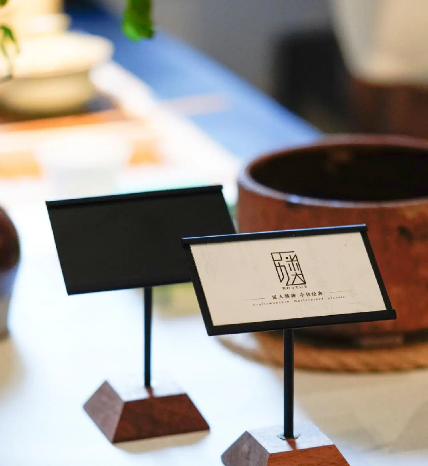 Factory Supply Vertical Metal Solid Wood Price Tag Dessert Label Display Stand Pop Sign Holder