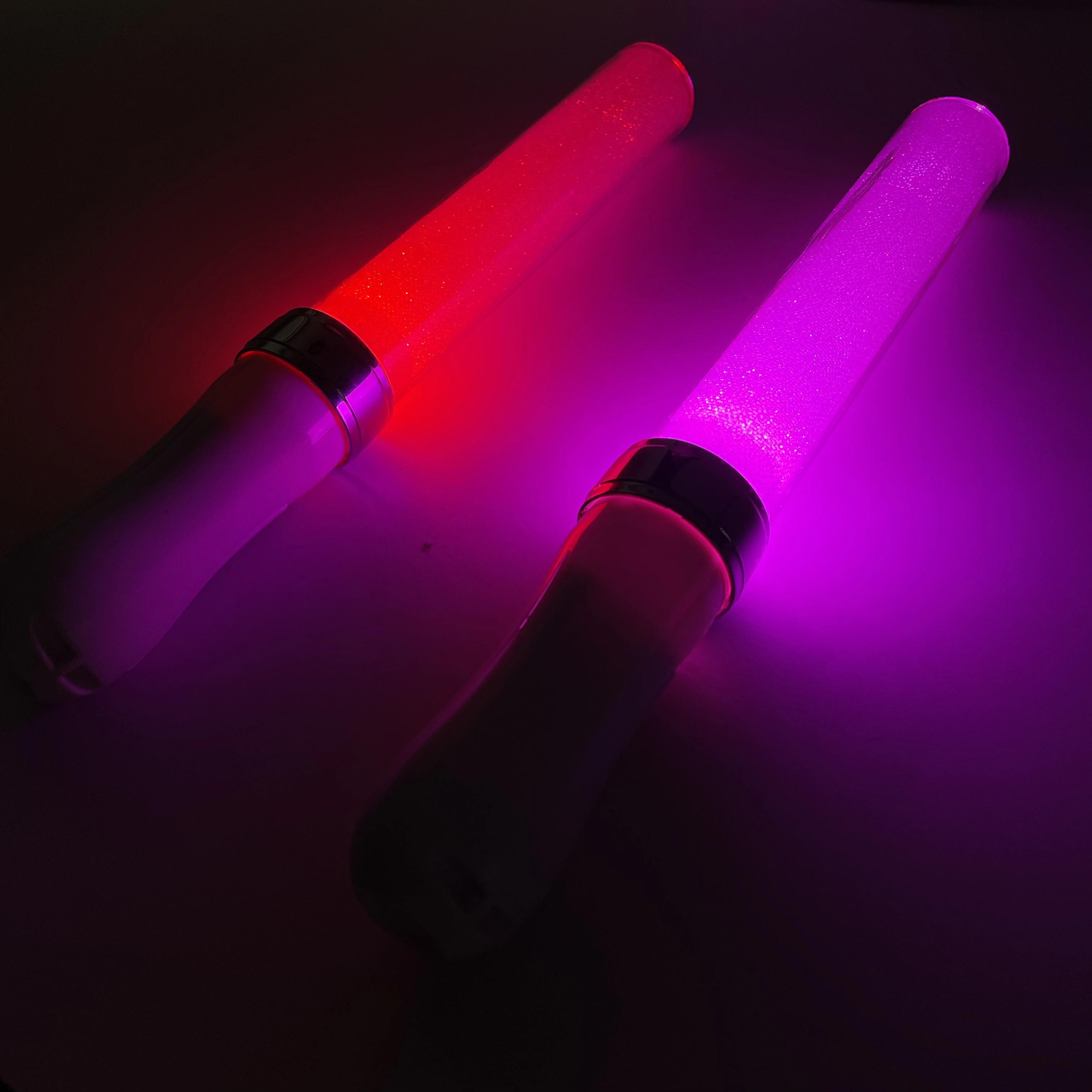 New Coming High Quality Colorful Luminous Glow Sticks Led Light Up Glow Wands for Concert Party Favor