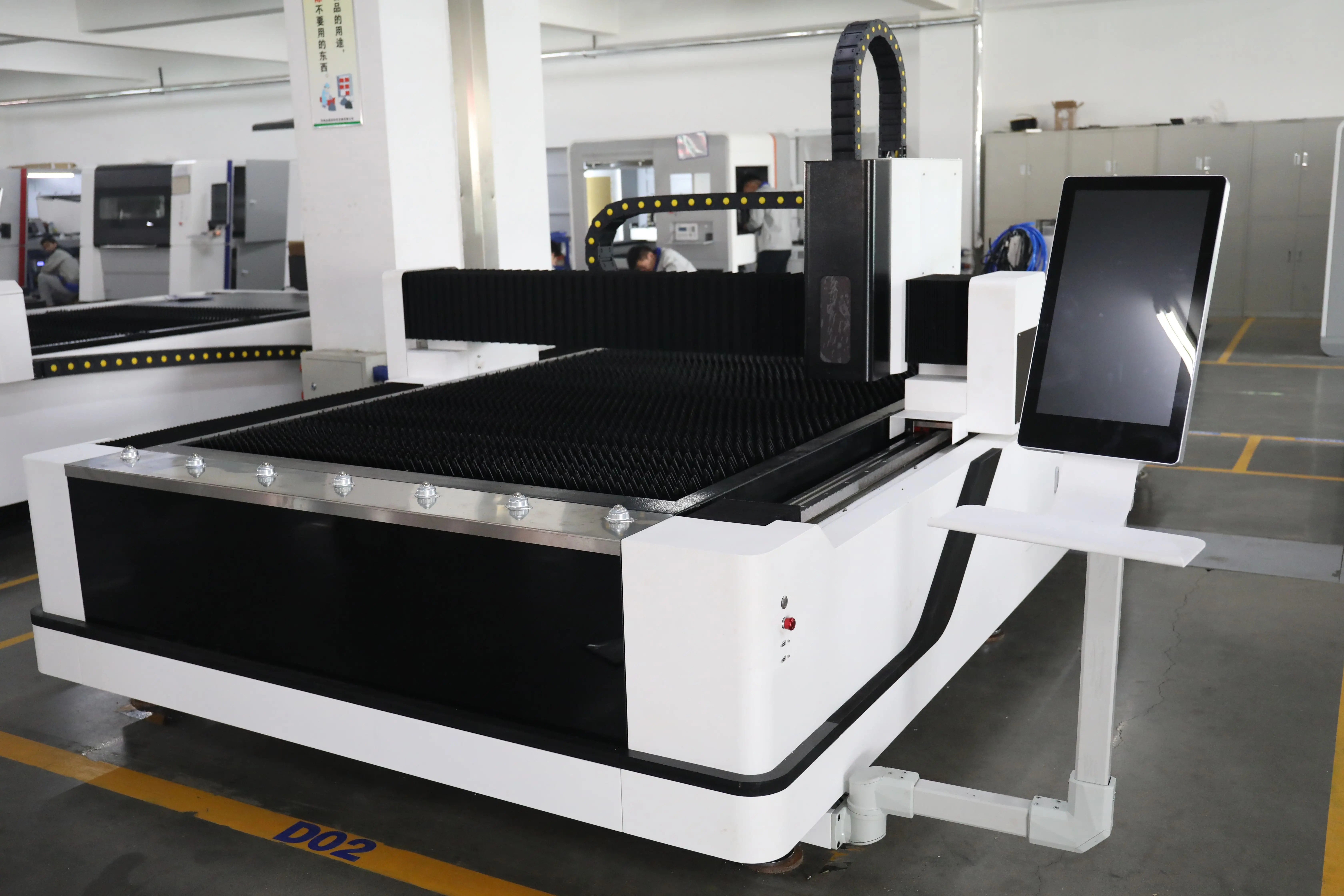 High precision China gweike LF3015CN Sheet Metal Process 1000W-6000w Fiber Laser cutting machine 3000W