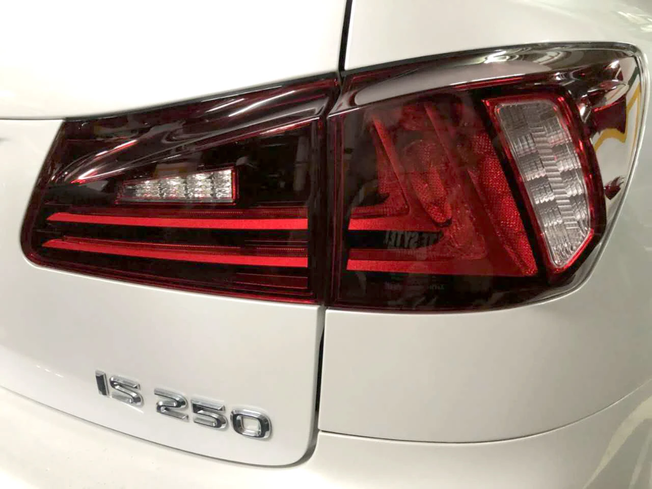 VLAND Factory LED Tail Lamp For Lexus IS 250/350 IS 220D 2006-2015 Others Car Light Accessories Parts Auto Lighting Systems